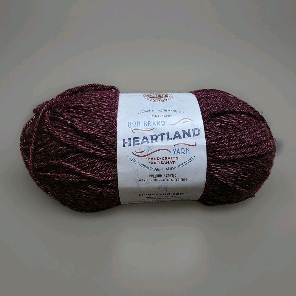 Lion Brand Heartland Yarn Skein Mount Rainier Tweed 148L Badlands Red 5 oz NEW